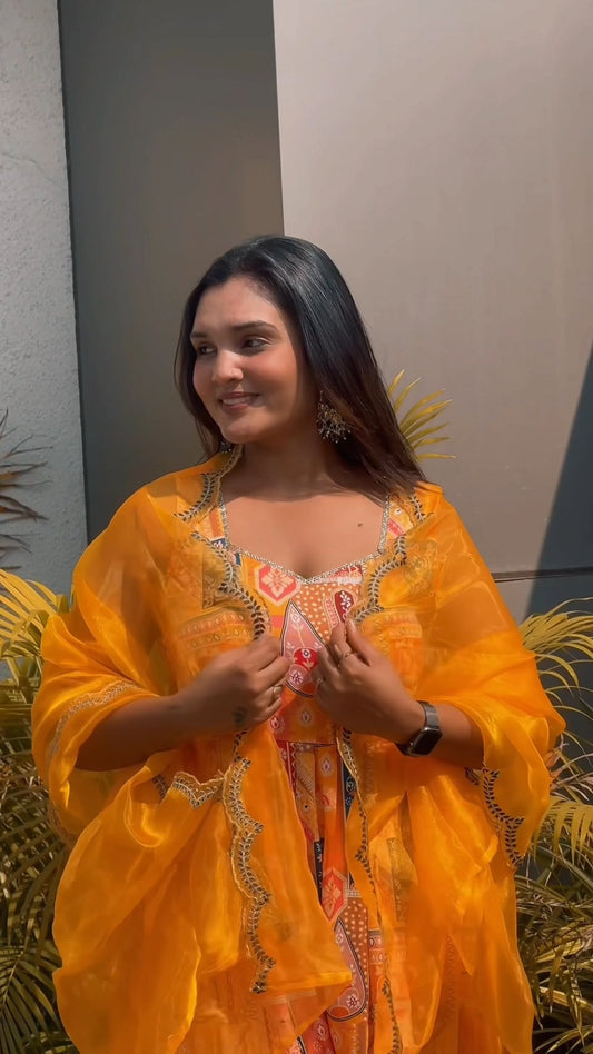 INDIAN TRADITIONLWEAR