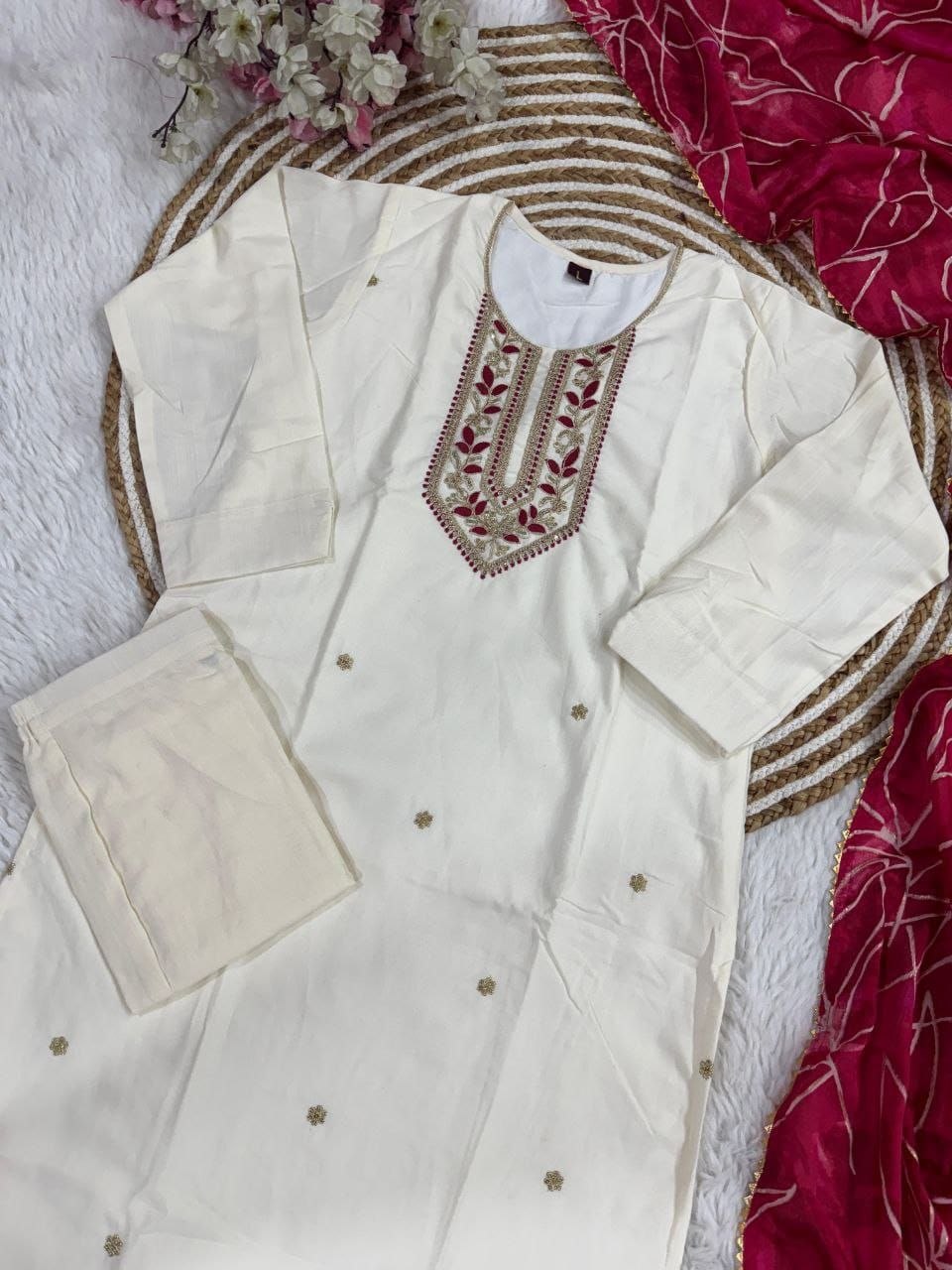 ESHANI-Trending Collection  Introducing New 3 pcs set for party wear