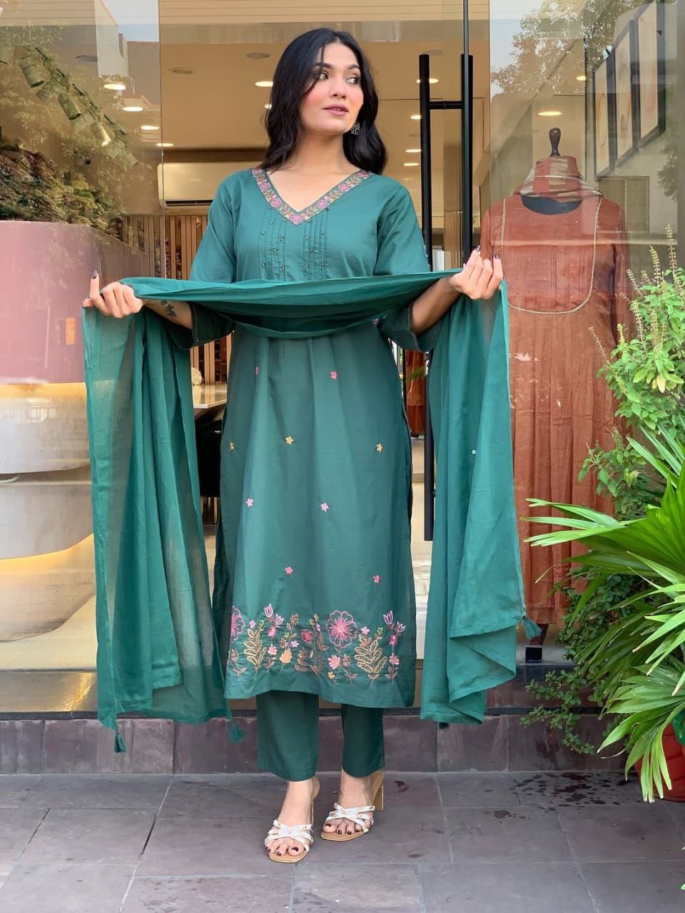 ZALAK-3 Pis set for party wear